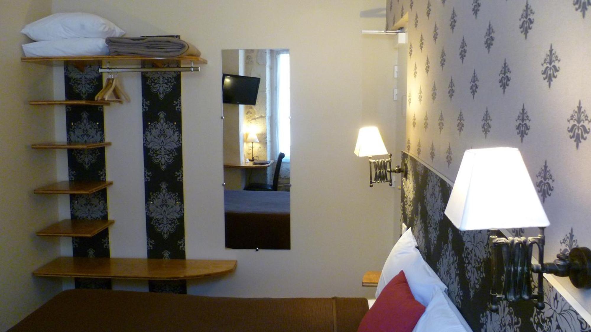 Hotel Henri IV Nérac Exteriör bild