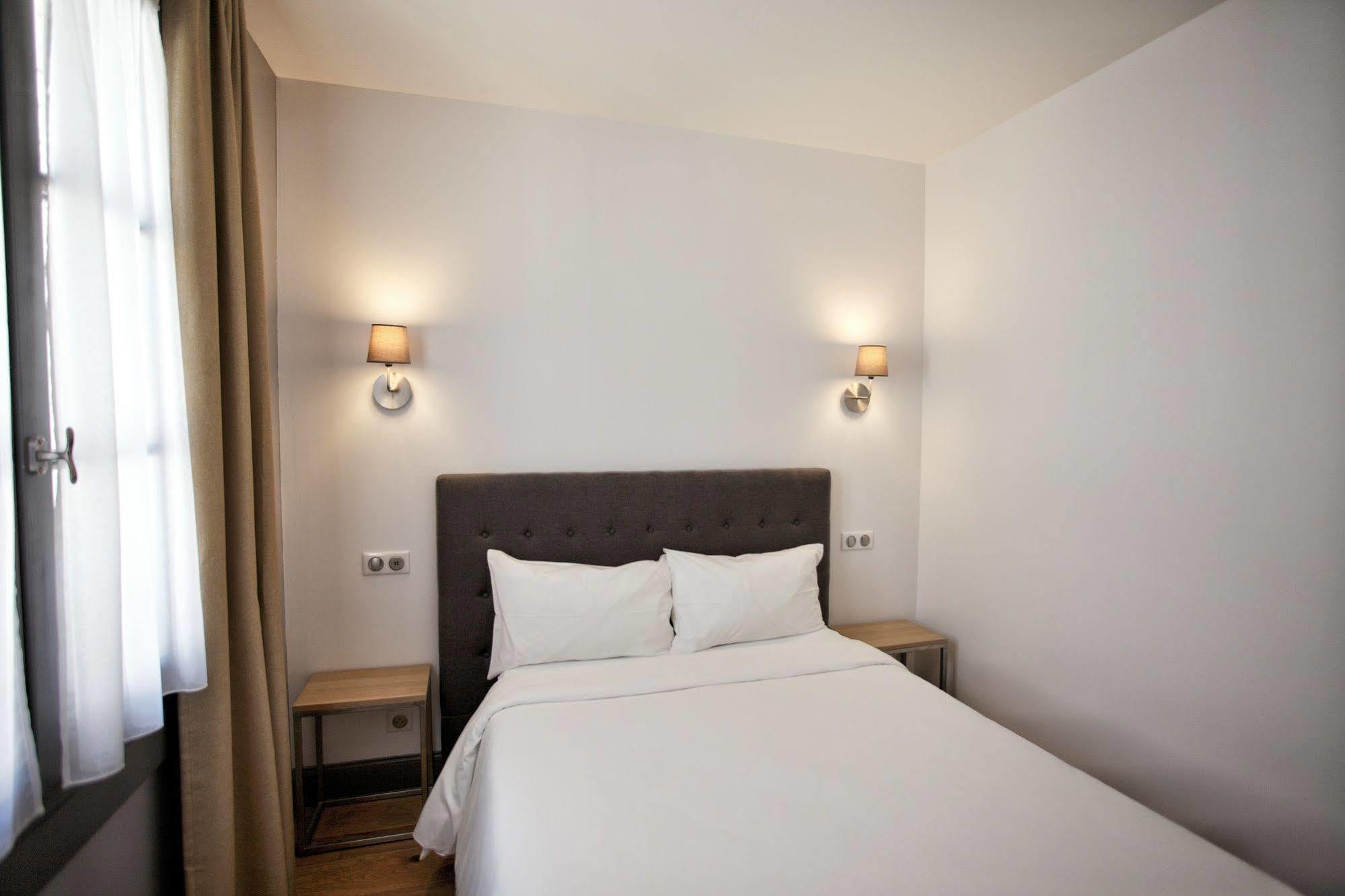 Hotel Henri IV Nérac Exteriör bild
