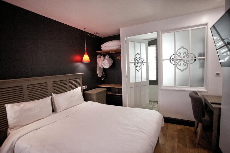 Hotel Henri IV Nérac Exteriör bild